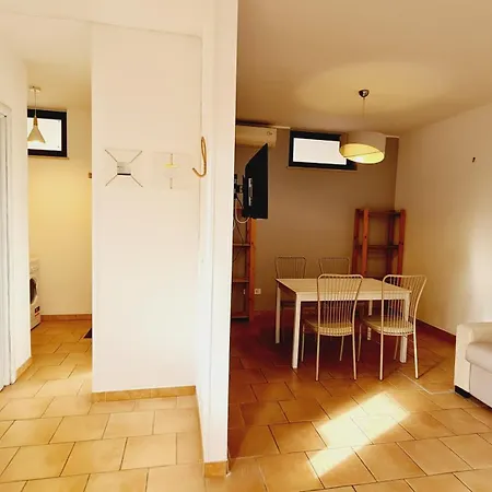 Casa Vale - Vertice * Fondi